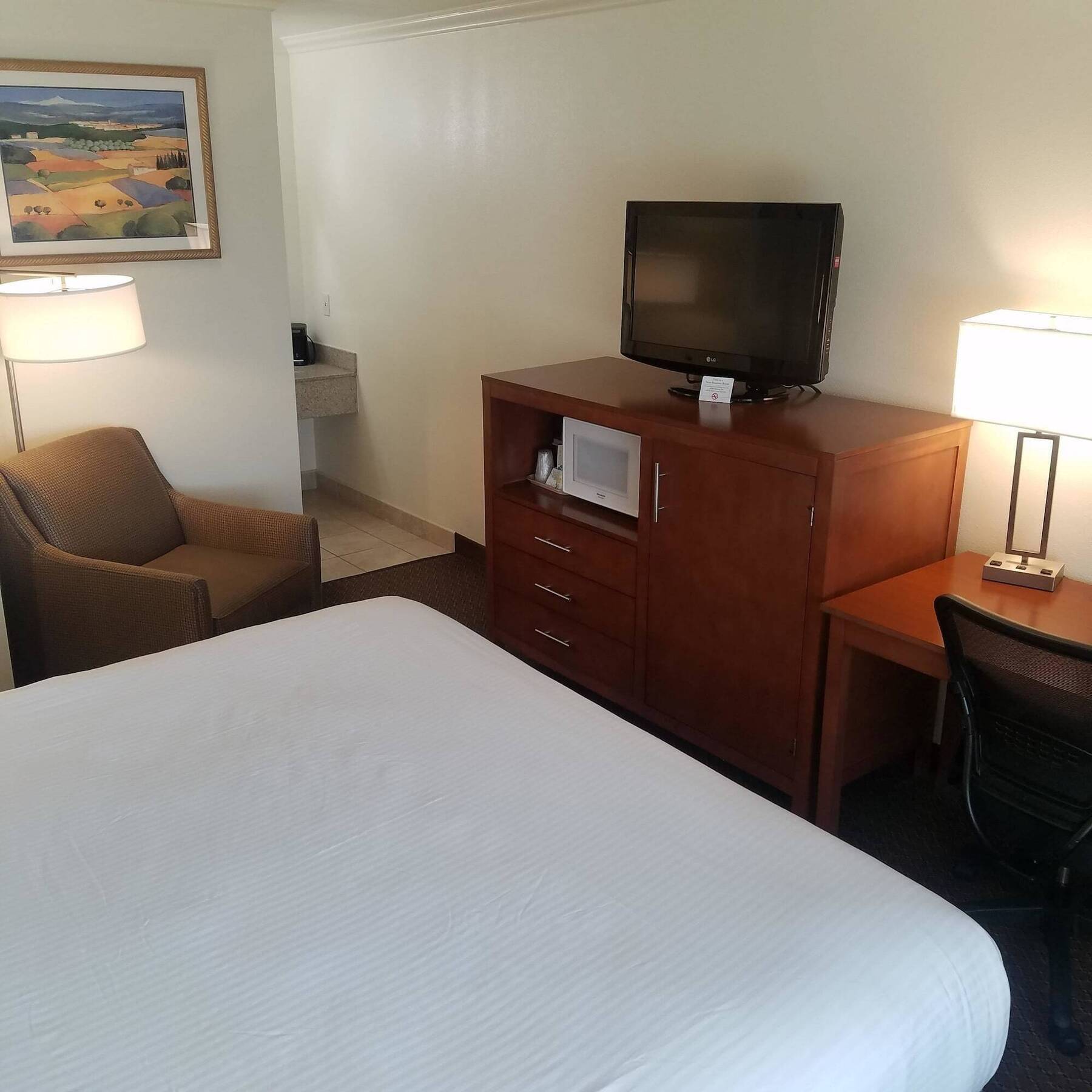 Surestay Hotel By Best Western Холлистер Экстерьер фото