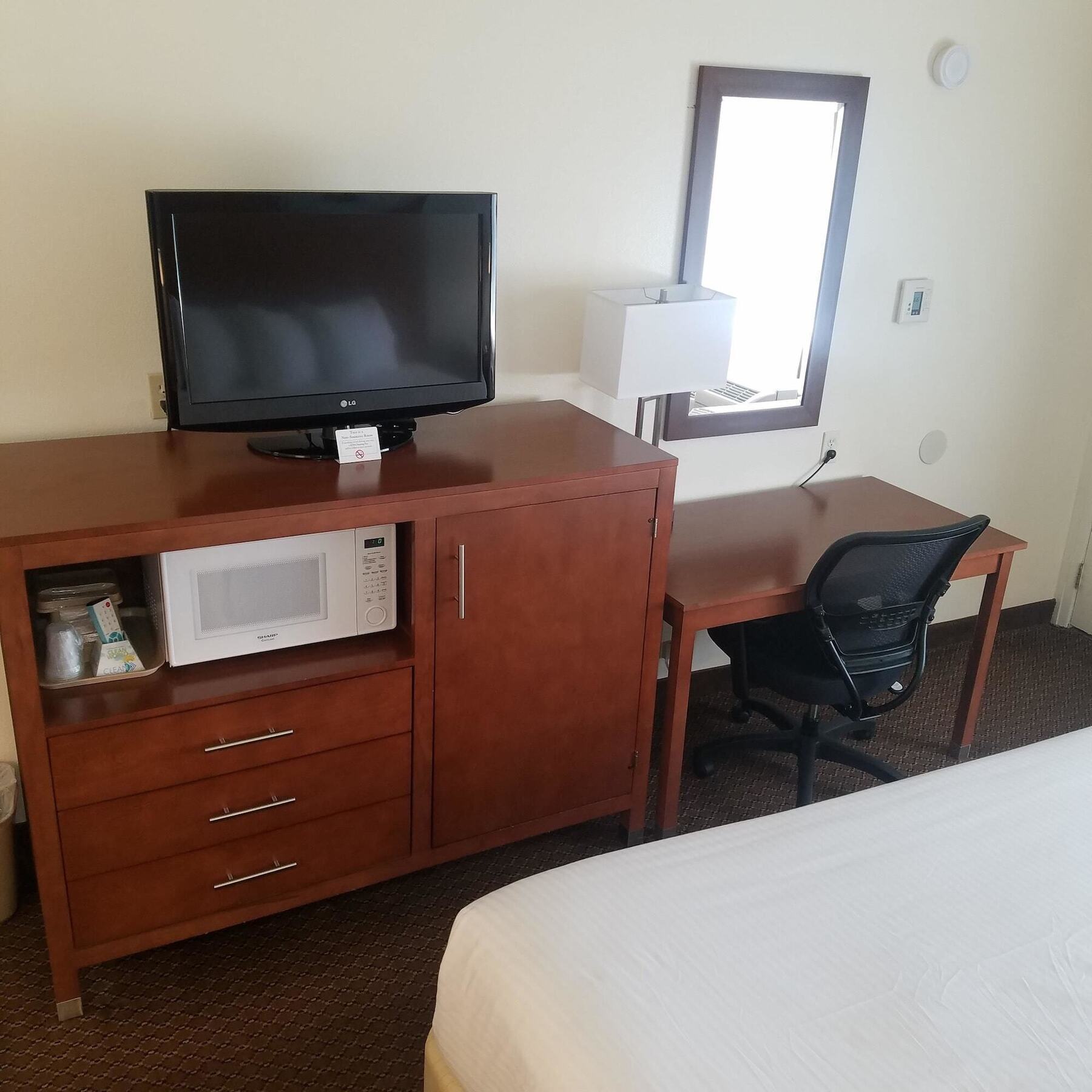Surestay Hotel By Best Western Холлистер Экстерьер фото
