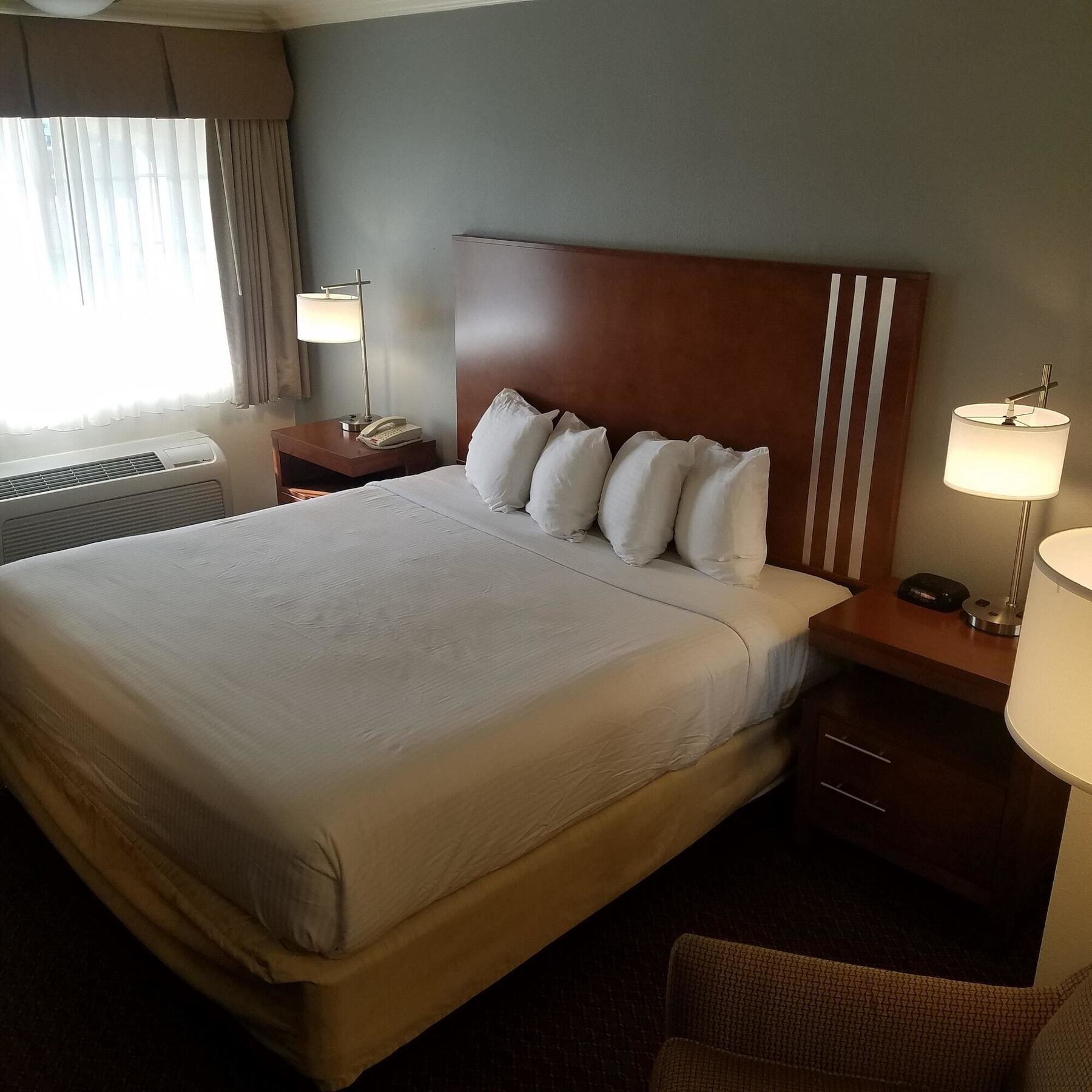 Surestay Hotel By Best Western Холлистер Экстерьер фото
