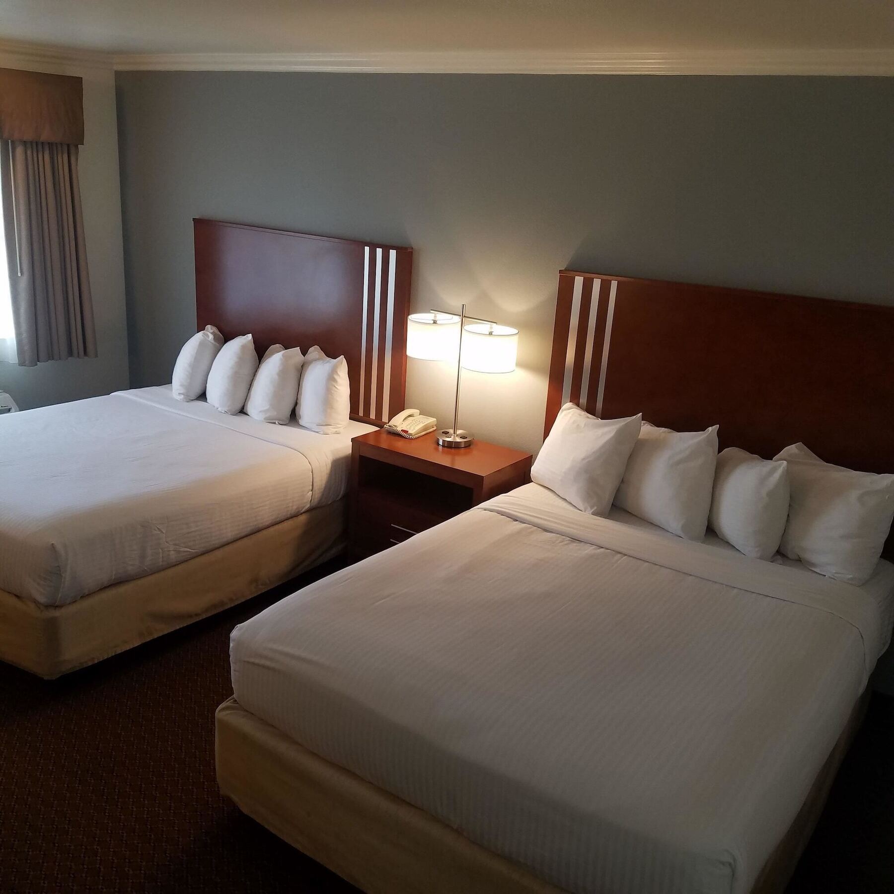 Surestay Hotel By Best Western Холлистер Экстерьер фото
